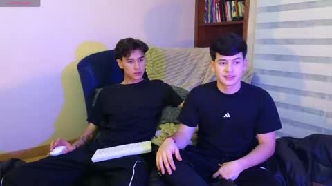 Snapshot of tightncuteass chatting on 05-12-26, 03:36 Camilo online show from 05-12-26, 03:36