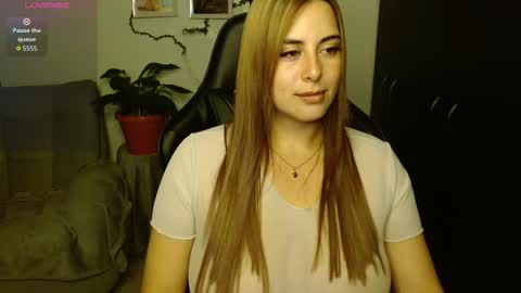 Snapshot of tiina_hz chatting on 09-20-25, 03:40 Tiina hz online show from 09-20-25, 03:40