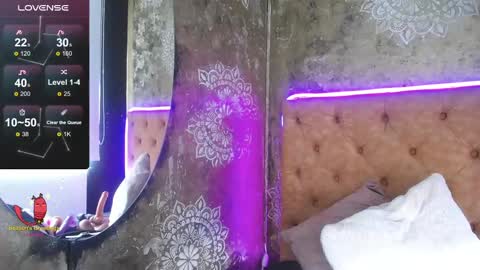 TILA TEQUILA online show from 02-28-25, 03:37