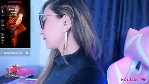 TILA TEQUILA online show from 10-07-25, 04:59