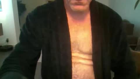 Snapshot of times20 chatting on 12-15-25, 06:50 times20 online show from 12-15-25, 06:50