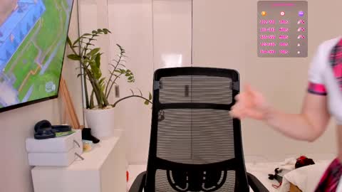 Snapshot of timissi chatting on 02-23-25, 04:17 Timis but I prefer you whisper to my ear my girl online show from 02-23-25, 04:17