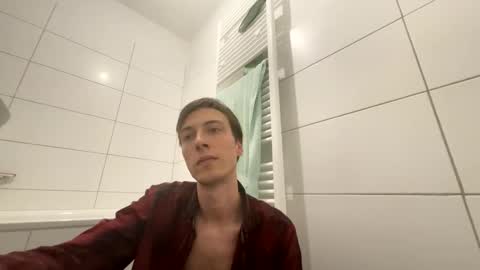 Snapshot of timjustus649874 chatting on 02-13-25, 07:21 TimJustus online show from 02-13-25, 07:21