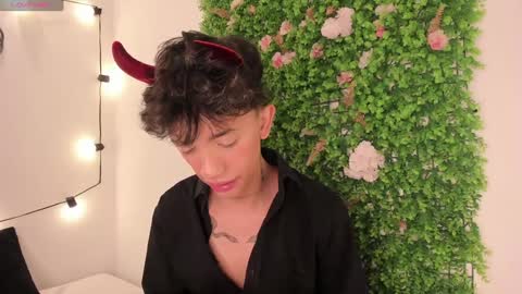 Timothy 21 years old online show from 01-14-25, 08:26