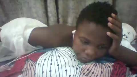Snapshot of tina2030_1 chatting on 05-11-26, 07:36 tee online show from 05-11-26, 07:36