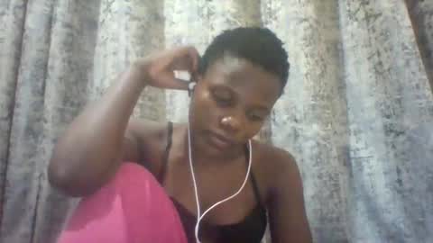 Snapshot of tina2030_1 chatting on 06-10-26, 06:07 tee online show from 06-10-26, 06:07
