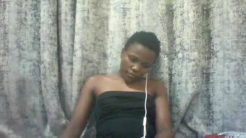 Snapshot of tina2030_1 chatting on 06-14-26, 05:37 tee online show from 06-14-26, 05:37