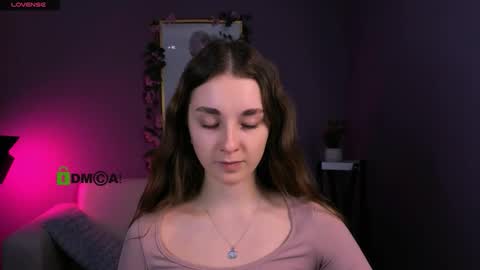 Snapshot of tina_bright_ chatting on 12-17-25, 08:26 tina bright online show from 12-17-25, 08:26