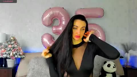 Tina online show from 12-05-25, 11:30