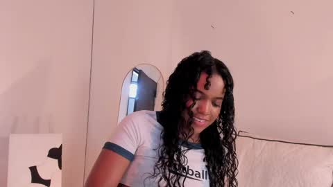 T I N A online show from 04-24-26, 04:42