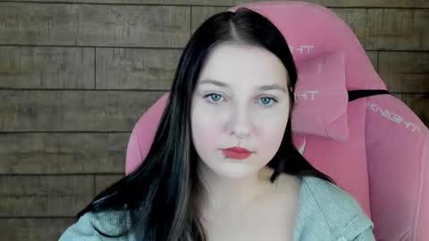 TinaBurton online show from 11-14-25, 05:17