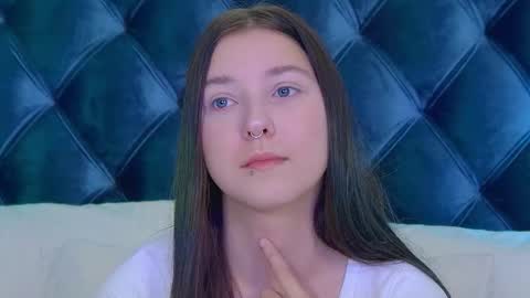 TinaBurton online show from 11-25-25, 04:34