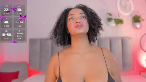 Snapshot of tinacurly chatting on 06-24-26, 08:52 Tina online show from 06-24-26, 08:52
