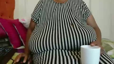 tinagiant online show from 01-17-25, 09:17