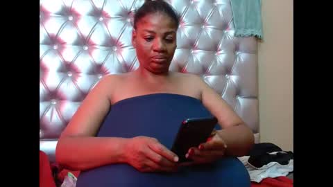 tinagiant online show from 09-11-25, 10:26