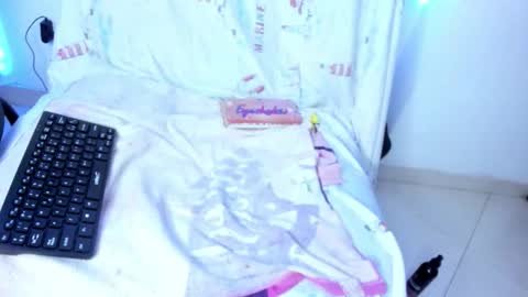 tinas_smith online show from 10-01-25, 08:26