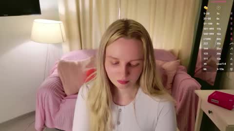 Snapshot of tinasiner chatting on 05-23-26, 02:10 tinasiner online show from 05-23-26, 02:10