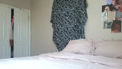 tinatinatina1738 online show from 03-10-25, 03:30