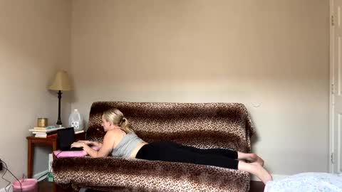 tinatinatina1738 online show from 10-03-25, 06:38