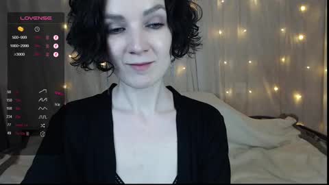 Snapshot of tinawincee chatting on 01-16-25, 08:33 Tina online show from 01-16-25, 08:33