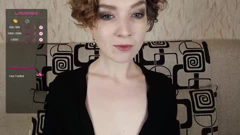 Snapshot of tinawincee chatting on 10-19-25, 04:46 Tina online show from 10-19-25, 04:46