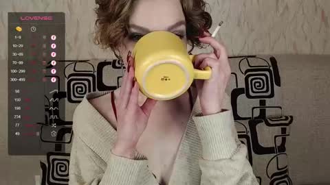 Snapshot of tinawincee chatting on 10-23-25, 05:07 Tina online show from 10-23-25, 05:07