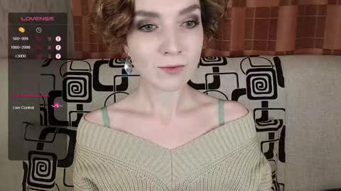 Snapshot of tinawincee chatting on 11-03-25, 04:36 Tina online show from 11-03-25, 04:36