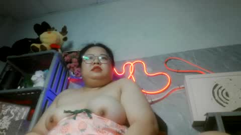 Snapshot of tini_bei chatting on 07-22-26, 04:10 tini_bei online show from 07-22-26, 04:10