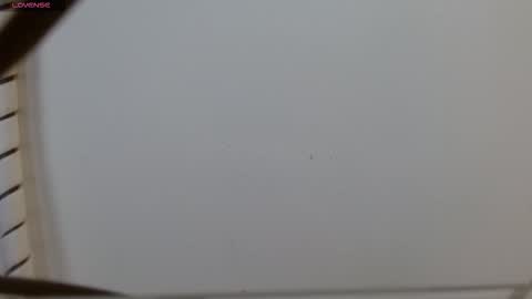 Snapshot of tinisweet chatting on 09-18-25, 12:18 tinisweet online show from 09-18-25, 12:18