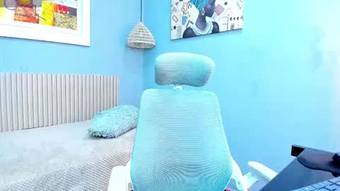 Snapshot of tinisweet chatting on 10-01-25, 03:23 tinisweet online show from 10-01-25, 03:23