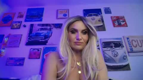 tinkerbell822 online show from 03-10-25, 04:35