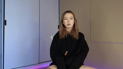 Tina online show from 09-22-25, 05:53