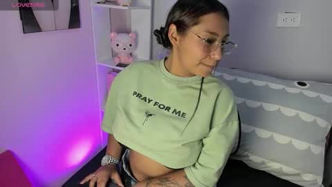 tinna noa online show from 03-04-26, 08:26