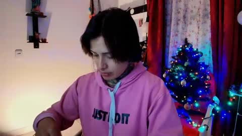 Snapshot of tinnadawson chatting on 12-23-24, 02:02 I AM BELLA ----------- follow my IG TINNS 69 online show from 12-23-24, 02:02