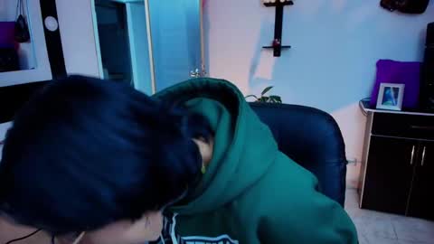 Snapshot of tinnadawson chatting on 01-15-25, 02:17 I AM BELLA ----------- follow my IG TINNS 69 online show from 01-15-25, 02:17