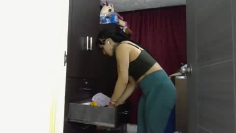 I AM BELLA  ----------- follow my  IG  TINNS 69 online show from 03-02-25, 01:58