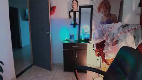 I AM BELLA  ----------- follow my  IG  TINNS 69 online show from 02-28-26, 12:44