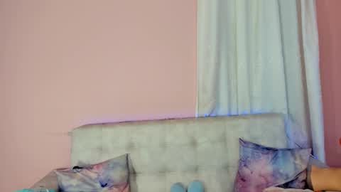 tiny_cora online show from 03-10-25, 04:35