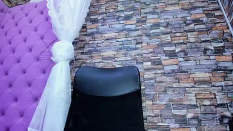 Snapshot of tiny_love_ chatting on 12-28-24, 08:26 tiny online show from 12-28-24, 08:26