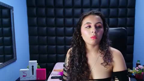 Snapshot of tiny_love_ chatting on 11-28-25, 03:20 tiny online show from 11-28-25, 03:20