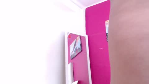 Snapshot of tiny_whore18 chatting on 12-21-24, 03:53 tiny_whore18 online show from 12-21-24, 03:53