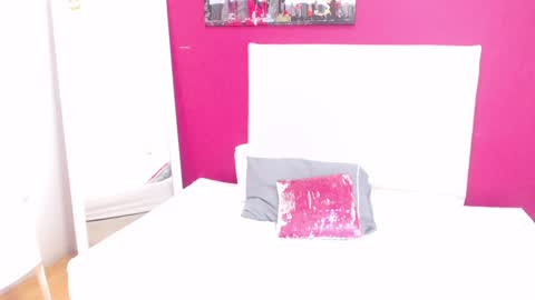 Snapshot of tiny_whore18 chatting on 12-30-24, 02:40 tiny_whore18 online show from 12-30-24, 02:40