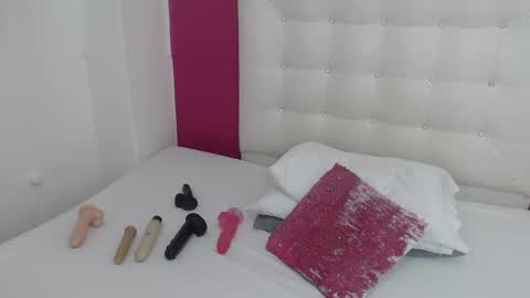 Snapshot of tiny_whore18 chatting on 03-08-25, 05:38 tiny_whore18 online show from 03-08-25, 05:38