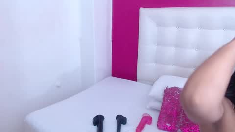 Snapshot of tiny_whore18 chatting on 03-11-25, 06:43 tiny_whore18 online show from 03-11-25, 06:43