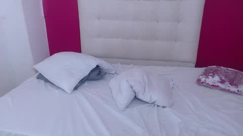 Snapshot of tiny_whore18 chatting on 09-20-25, 06:36 tiny_whore18 online show from 09-20-25, 06:36