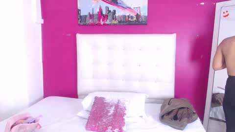 Snapshot of tiny_whore18 chatting on 09-27-25, 04:23 tiny_whore18 online show from 09-27-25, 04:23