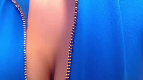 Snapshot of tiny_whore18 chatting on 10-21-25, 03:57 tiny_whore18 online show from 10-21-25, 03:57