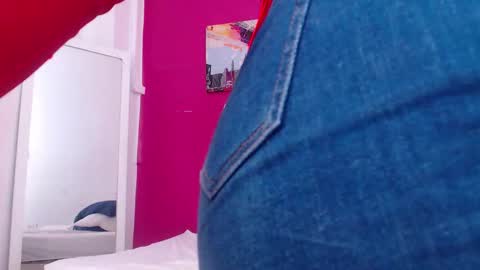 Snapshot of tiny_whore18 chatting on 11-13-25, 08:41 tiny_whore18 online show from 11-13-25, 08:41