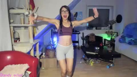 Tiny online show from 10-13-25, 08:09