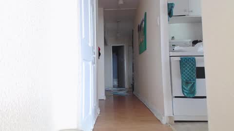 stage Kylie Sinner  brand CLITBAIT online show from 09-09-25, 08:41